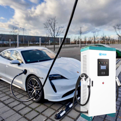 Carregador público Smart Ocpp 60kw EV 3 fase 380V com plugue duplo
